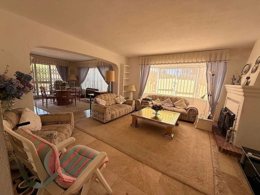 Séjour - Chalet with Terrace in Guadalmina Baja