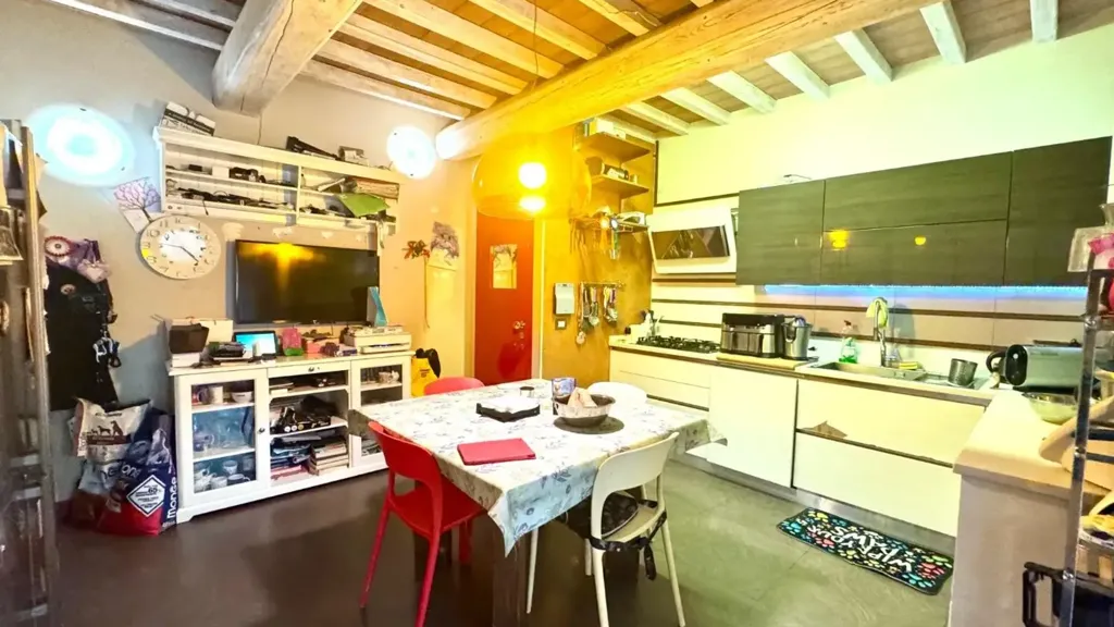 Cuisine - Rustic Tuscan Casale with Garden in Vinci