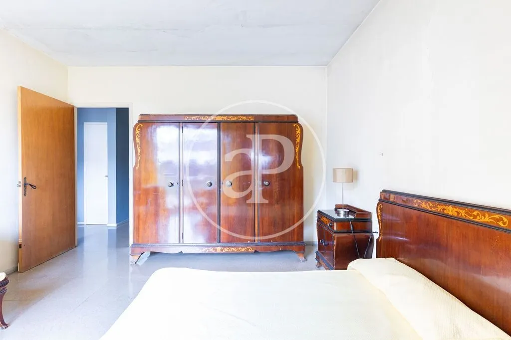 Chambres - Luxury Townhouse with Pool in Sabadell Centre