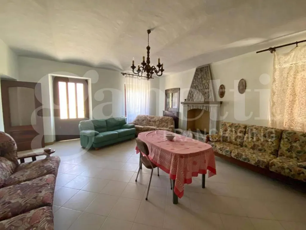 Elutuba - Rustic Farmhouse near Cherasco Centre