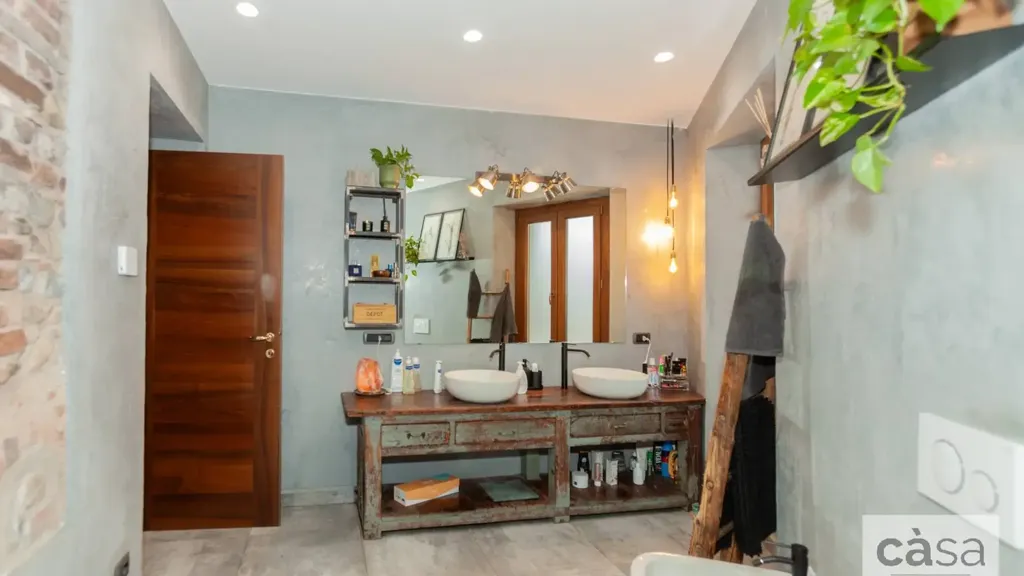 Vannitoad - Charming Rustico with Terrace in Vedano Olona