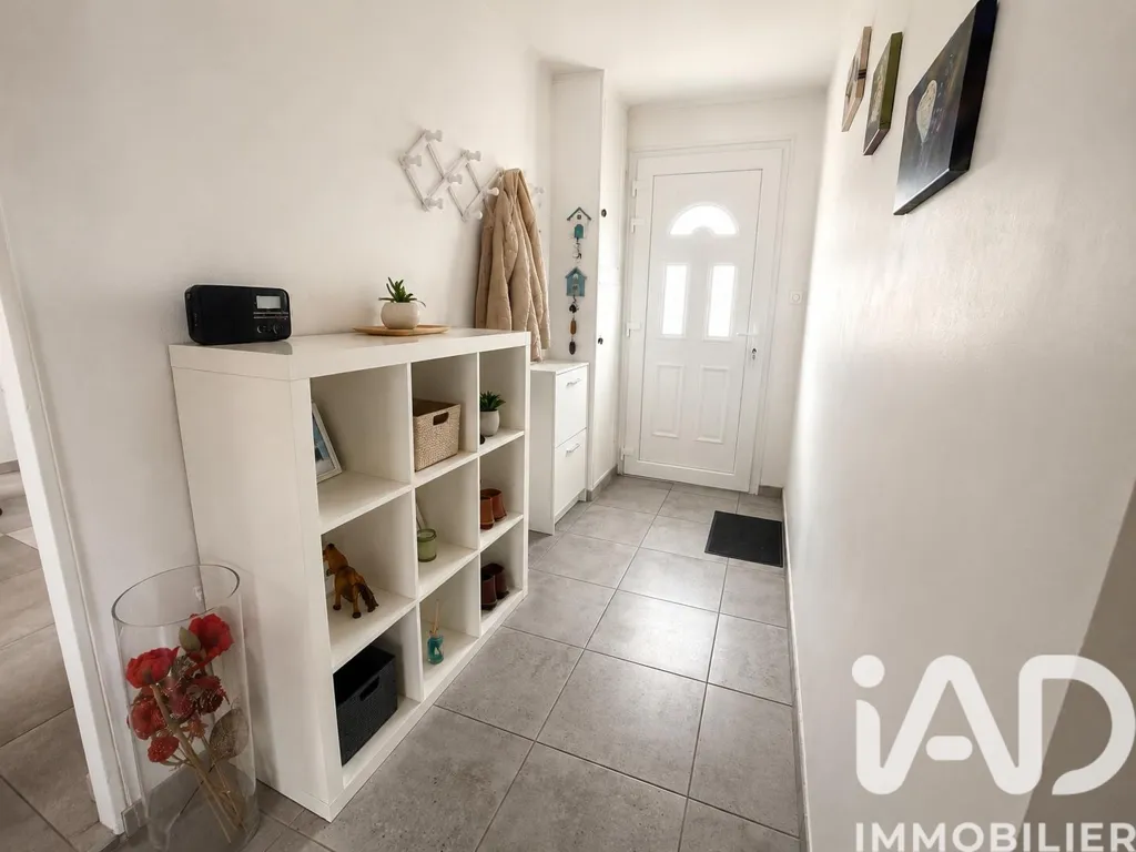 Esik - Detached House with Garden in Fleac