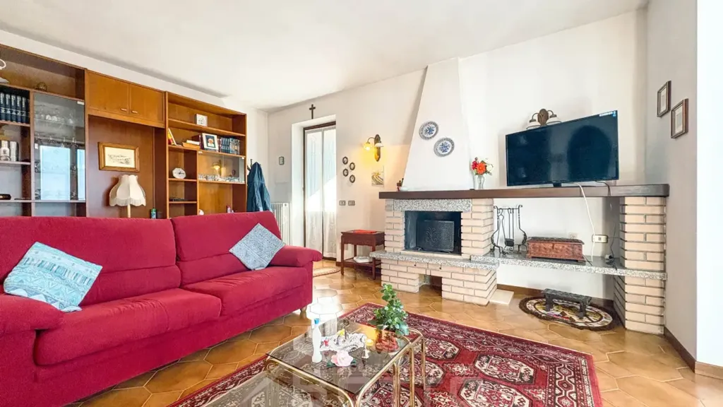 Elutuba - Independent House with Lake View in Pettenasco