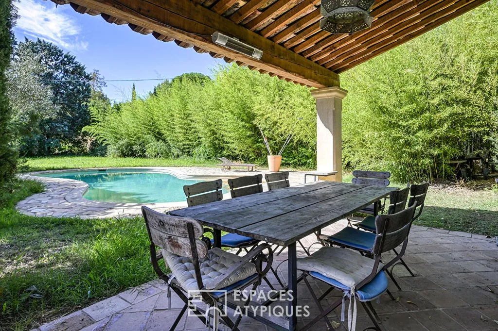 Bassein - 17th-Century Bastide with Workshop in Luberon