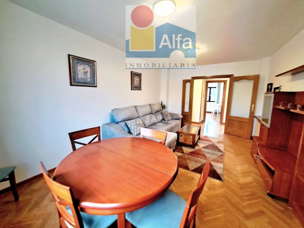 Söögituba - Apartment with Garage in Rural Area, Madrona