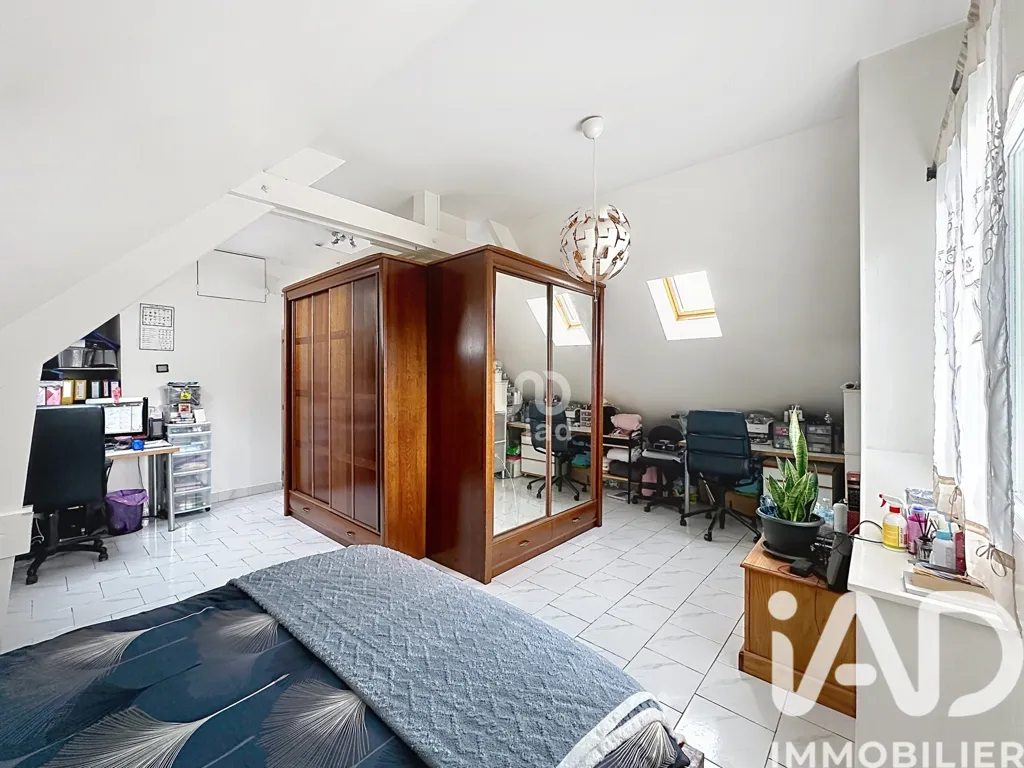 Chambres - Maison avec Jardin et Terrasse à Sartrouville