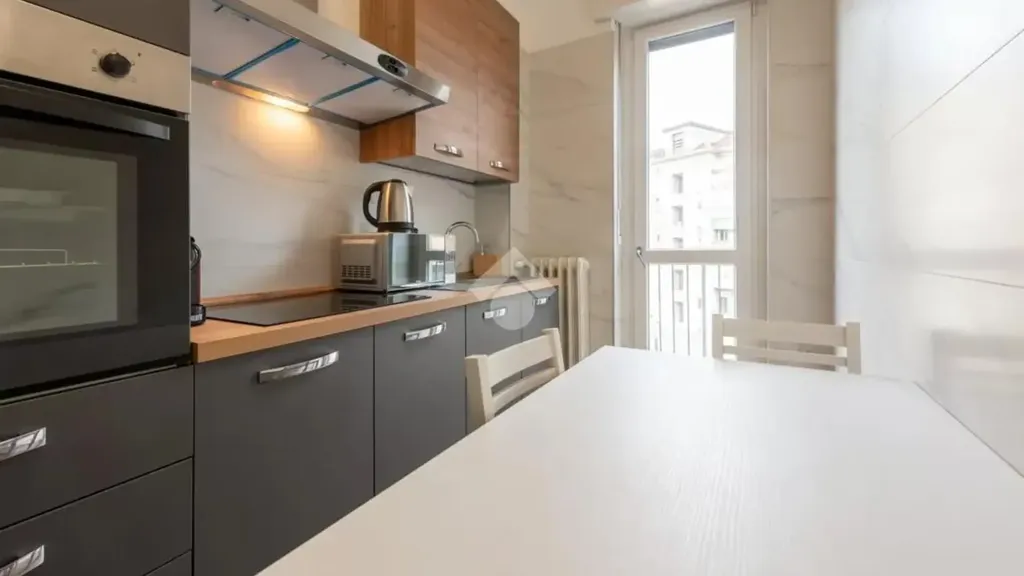 Köök - Modernised Flat with Balcony in Milan