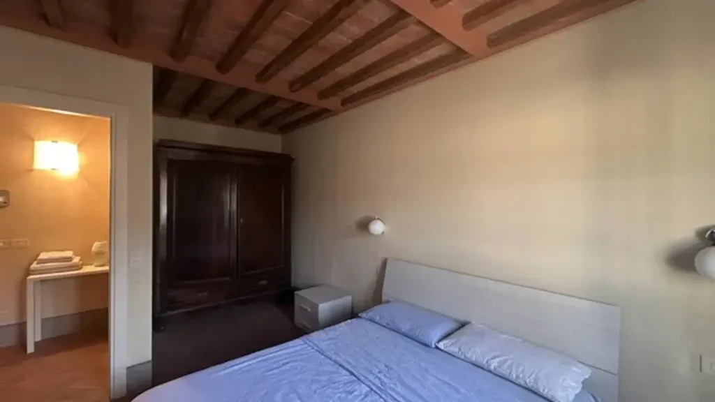 Magamistoad - Armed Trilocale with Terrace in Cascina