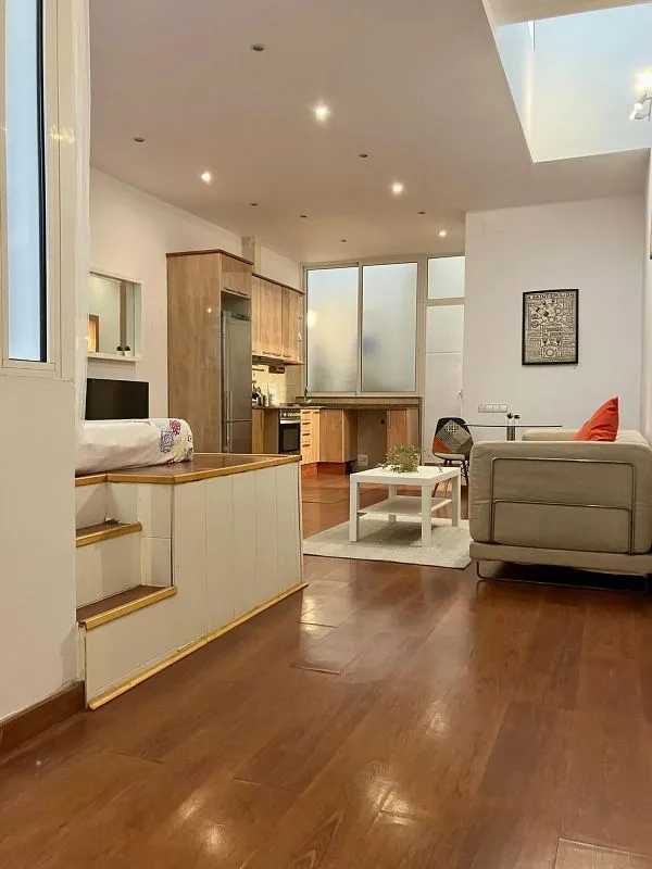 Soggiorno - Modernised Studio with Terrace in Poble Sec, Barcelona