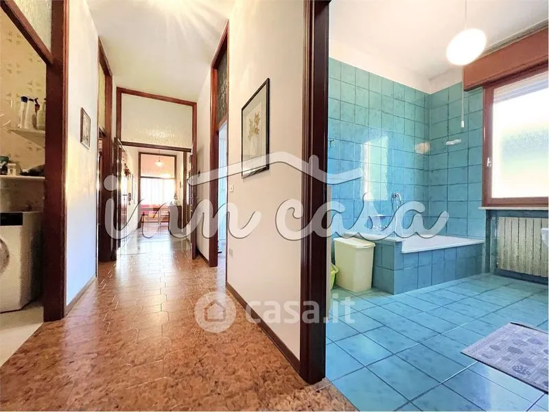 Bagni - Bifamiliar House with Workshop in Verucchio