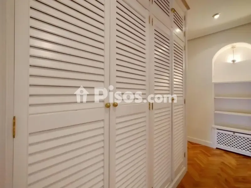 Stanze - Apartment with Balcony in Chamberí, Madrid