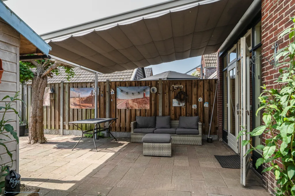 Terrace - Characterful Two-Storey House with Garden in Reuver