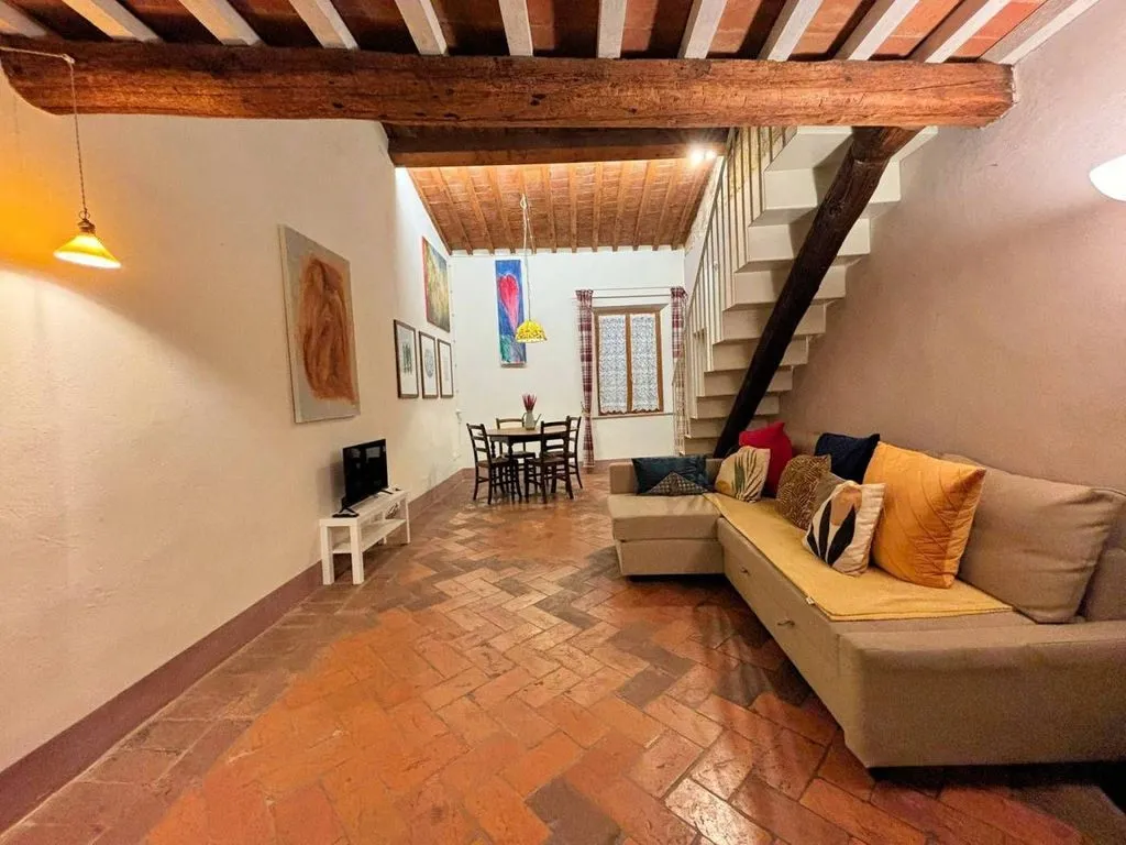 Luxury Flat with Corso Italia View in Pisa