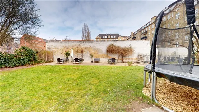Aed - Spacious Apartment with Courtyard in Frederiksberg C
