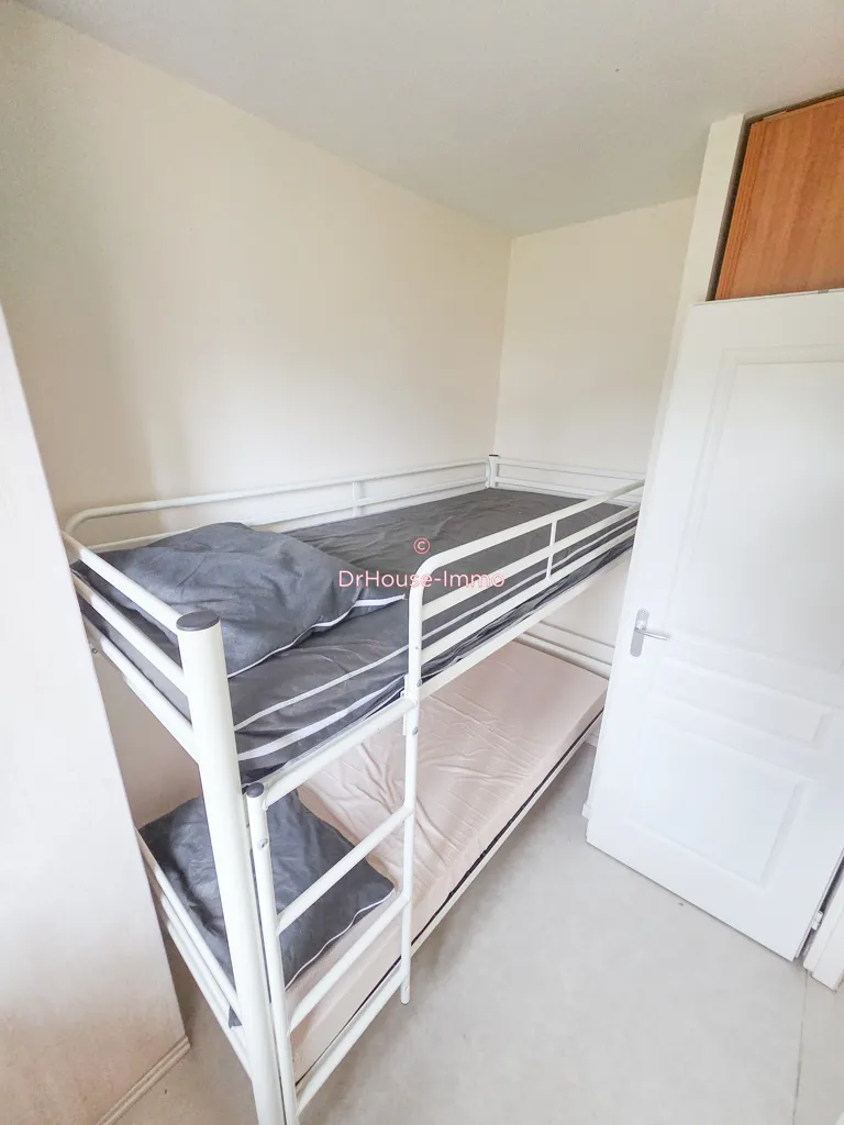 Bedrooms - Apartment with Pool in Chaveignes