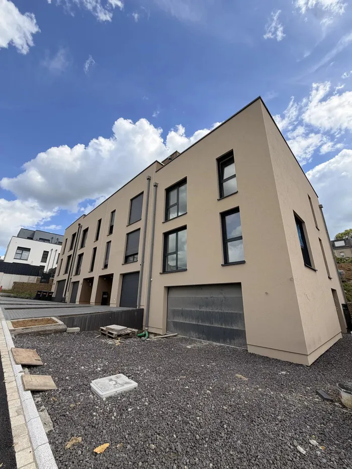 Extérieur - Maison en Construction à Oberkorn avec Terrasse