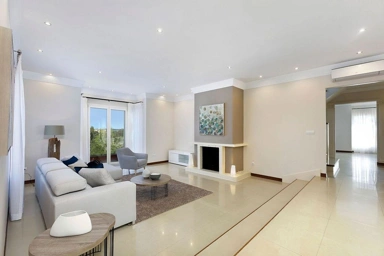 Elutuba - Chalet with Pool and Terrace in Sotogrande