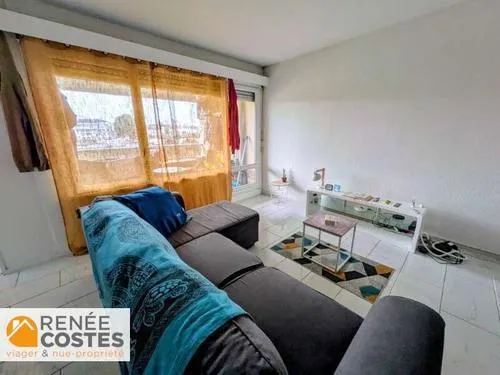 Living Room - City Centre Flat with Adour View in Dax
