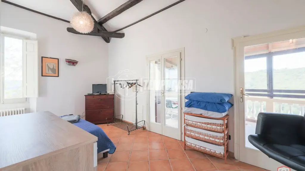 Magamistoad - Independent House with Panoramic View in Predappio