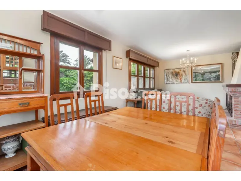 Salle à manger - Chalet with Mountain Views in Ribadesella