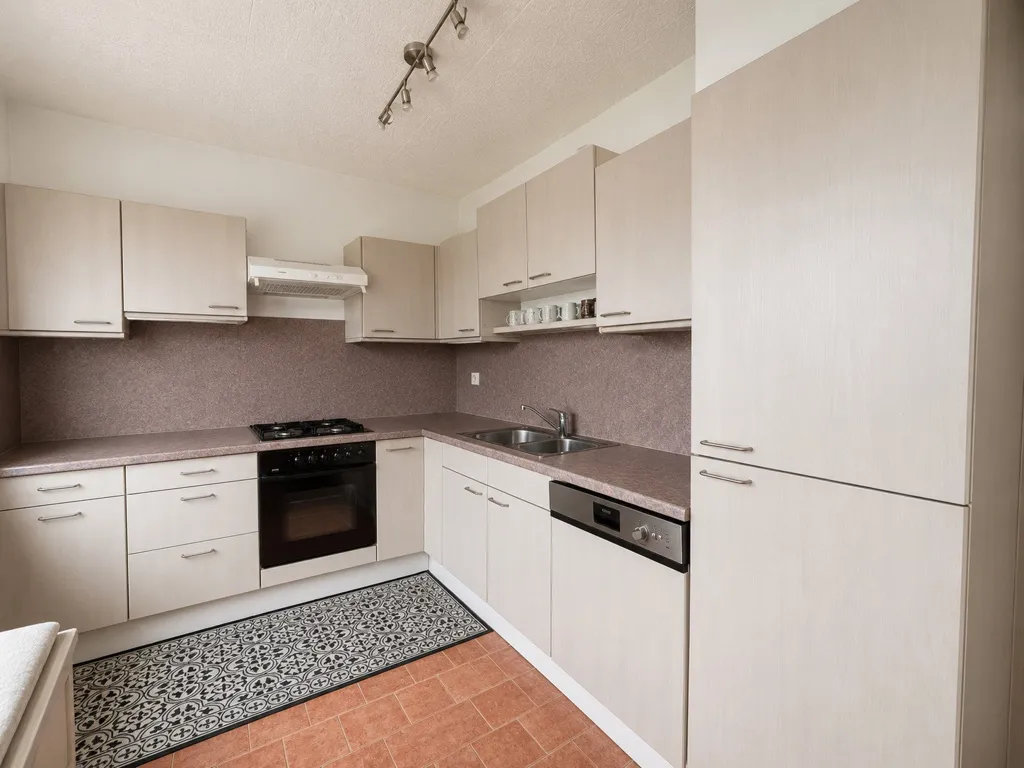 Cuisine - Spacious Apartment with Balcony in Heerlen