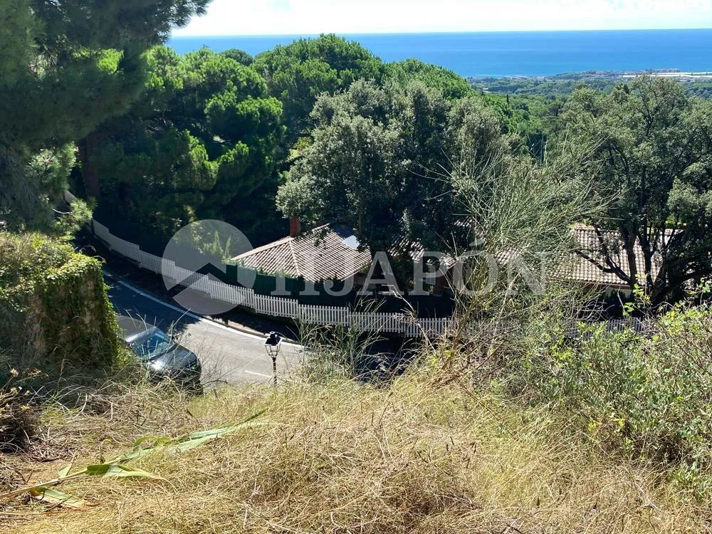 Aed - Buildable Plot with Sea Views in Supermaresme