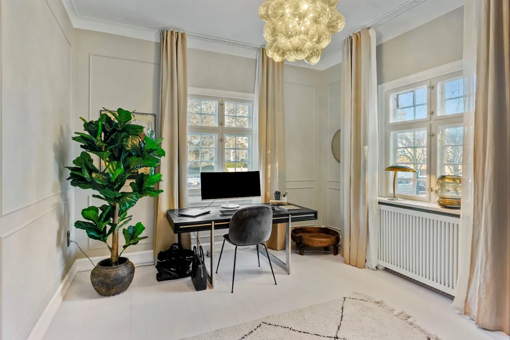 Studio - 1919 Villa with Garden in Charlottenlund