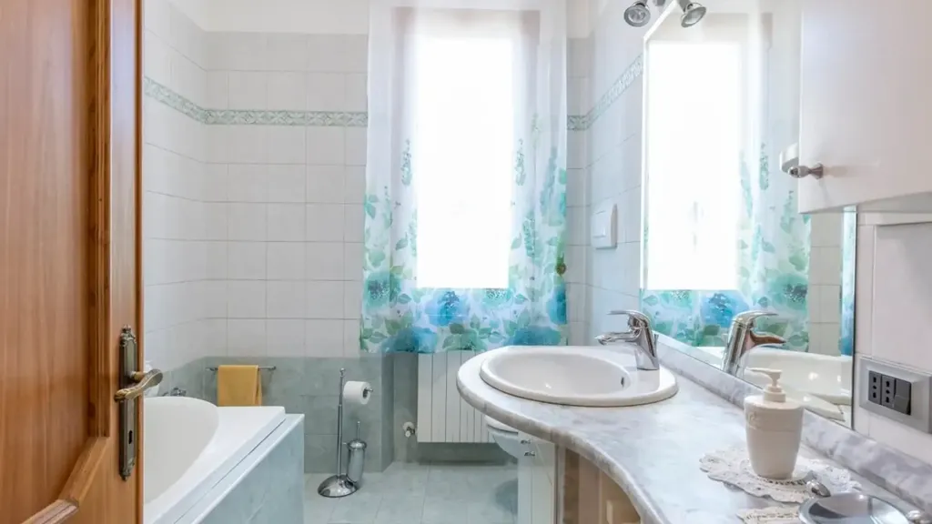 Salles de bain - Maison à IT