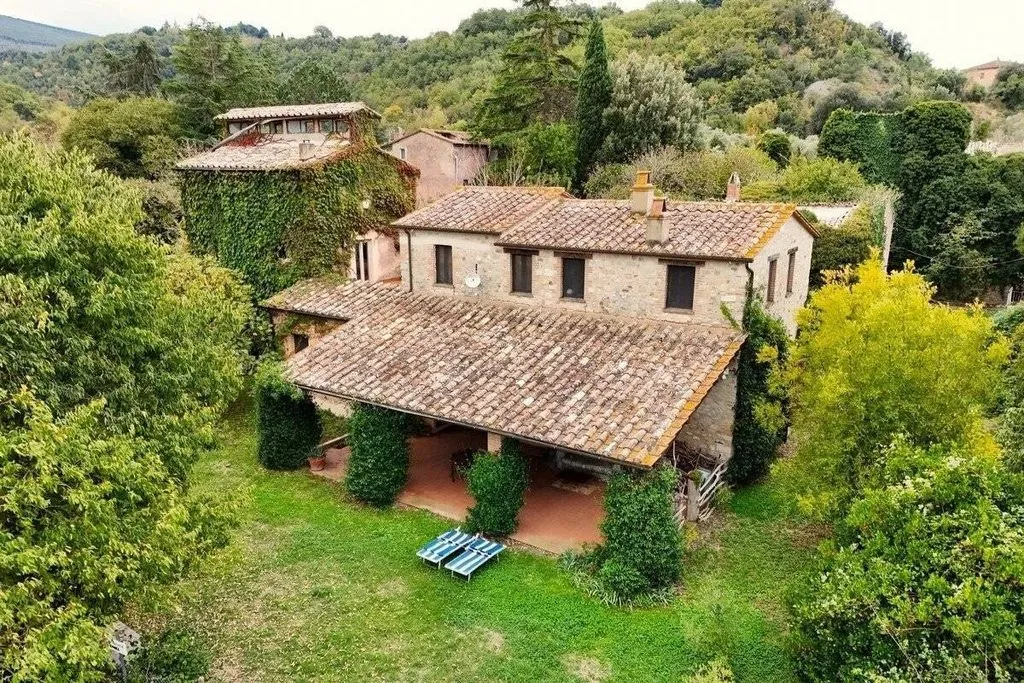 Õhuvaade - Country House with Lake View in Baschi, Umbria