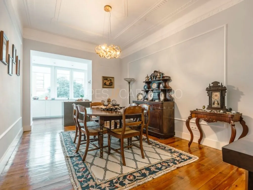 Söögituba - Luxury Apartment with High Ceilings in Lisbon