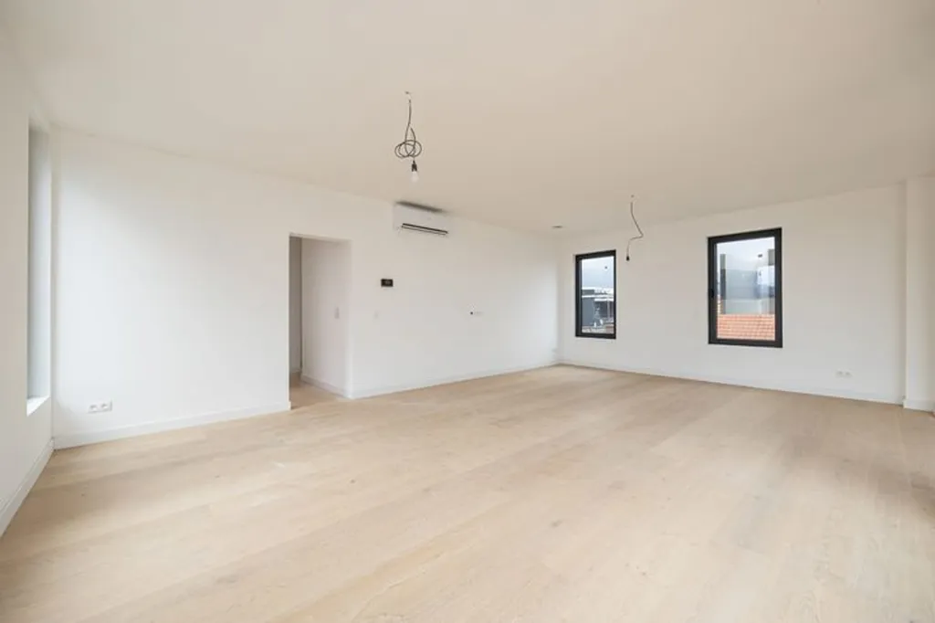 Toad - Penthouse with Terrace in Antwerp