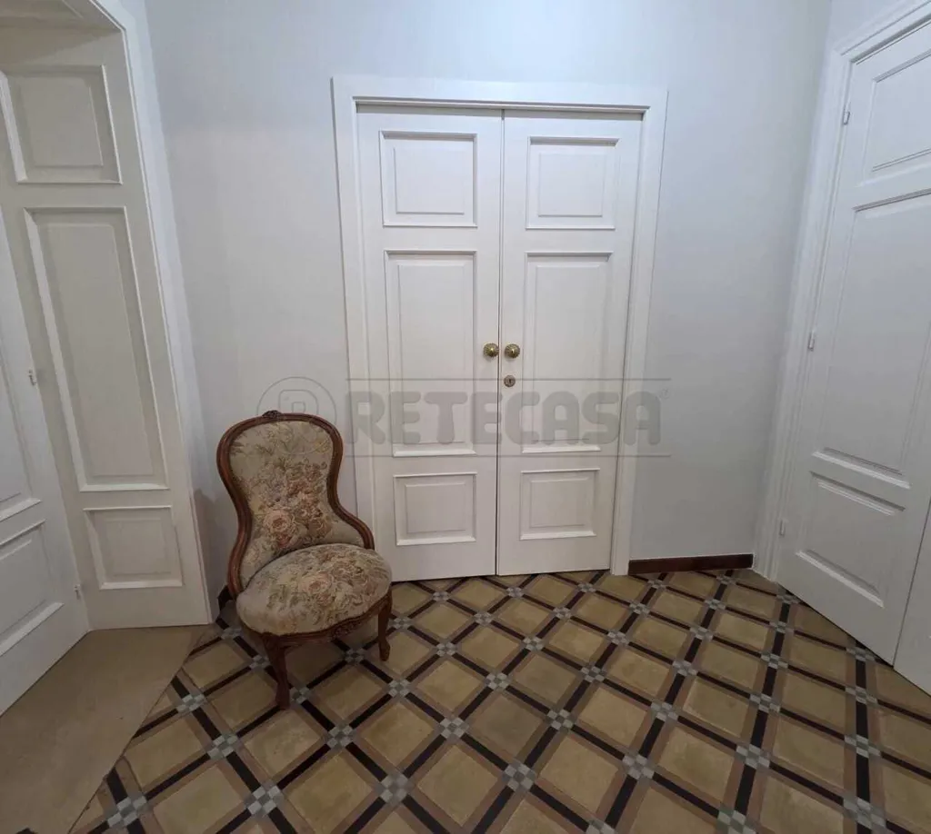 Esik - Historic Penthouse with Veranda in Molfetta