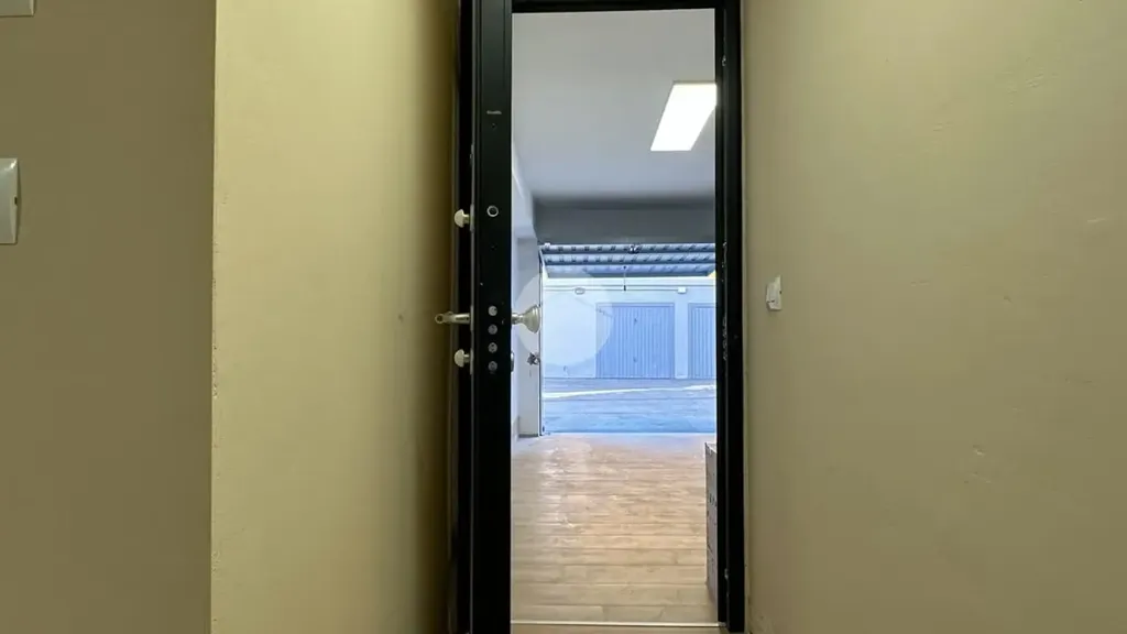 Entrée - Trilocale with Private Garden in Parma