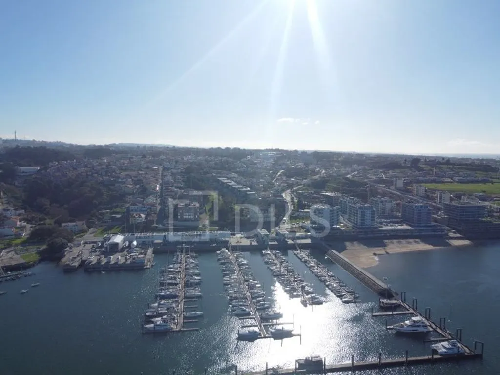 Aerial - 1 Bedroom Loft with River Views in Vila Nova de Gaia