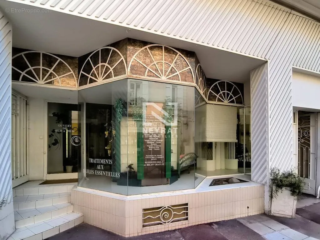 Esterno - City Centre Commercial Lease in Saint-Raphaël