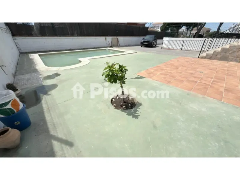 Bassein - Semi-Detached House with Pool in Ciparsa Dunamar