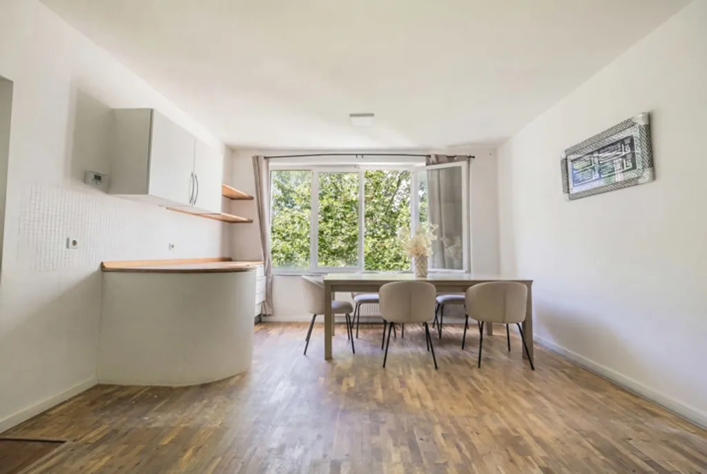 Söögituba - Elegant Apartment near Botanique, Brussels