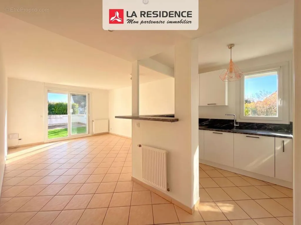 Cucina - Duplex with Terrace in Herblay