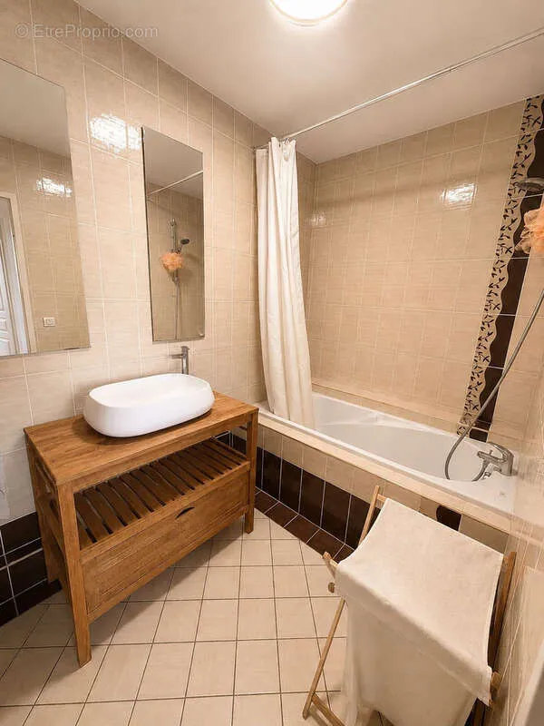 Vannitoad - Type 3 Apartment with Balcony in Ville-la-Grand