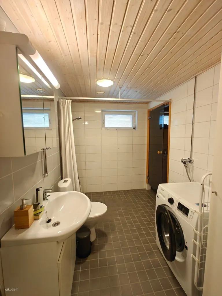 Salles de bain - Terraced Flat with Balcony in Tampere