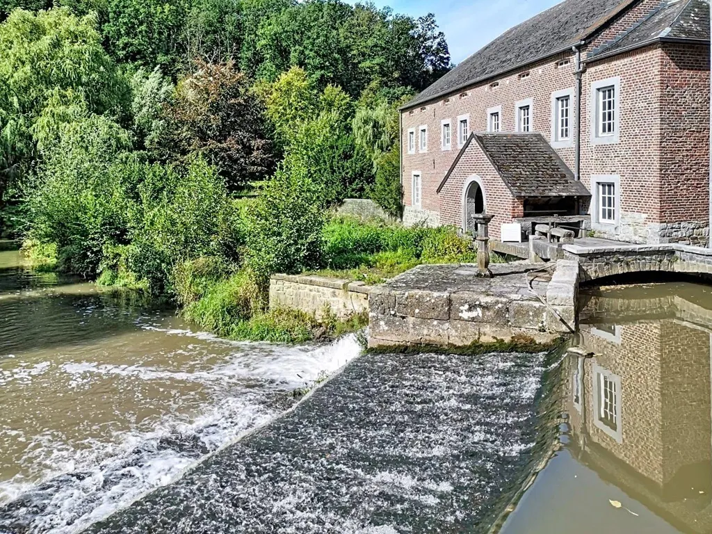 Moulin Historique avec Machinerie à Huccorgne