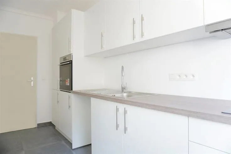 Kitchen - Flat with Lift in City Centre
