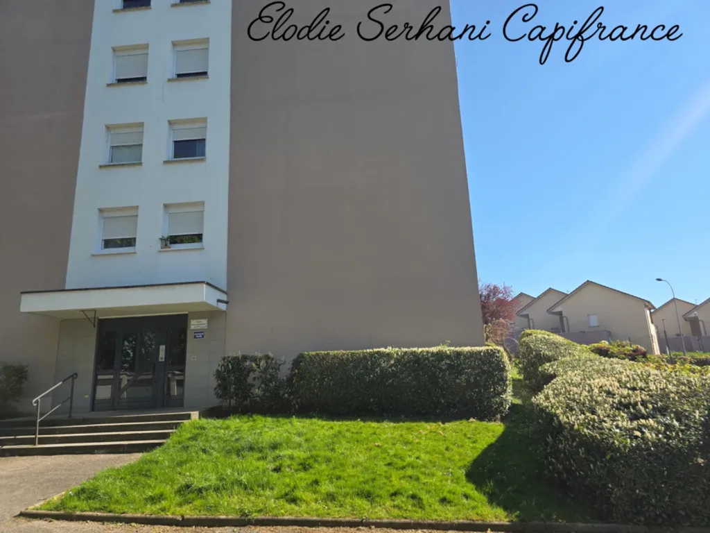 Välivaade - T3 Apartment with Balcony in Valentigney