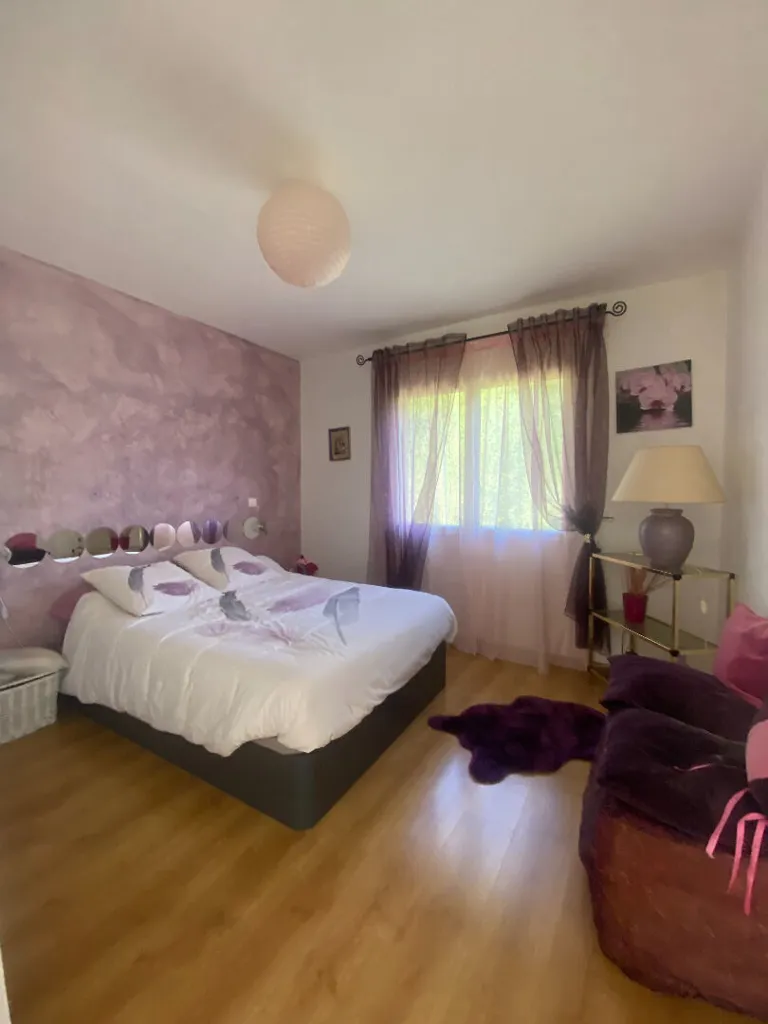 Chambres - Villa avec Piscine à Laroque d'Olmes