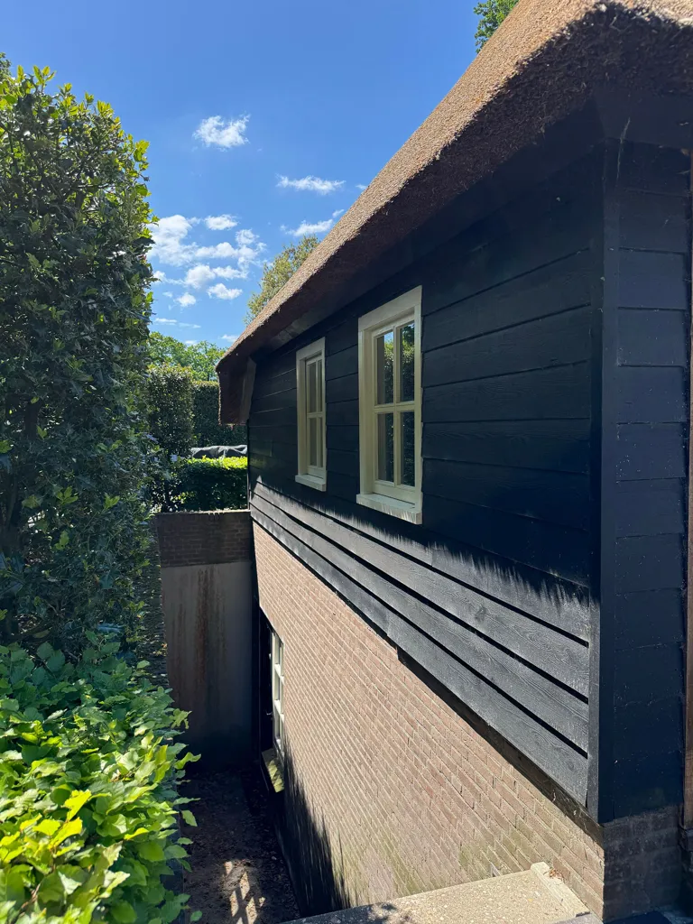 Esterno - Rietgedekt Landhuis with Pool in Hierden