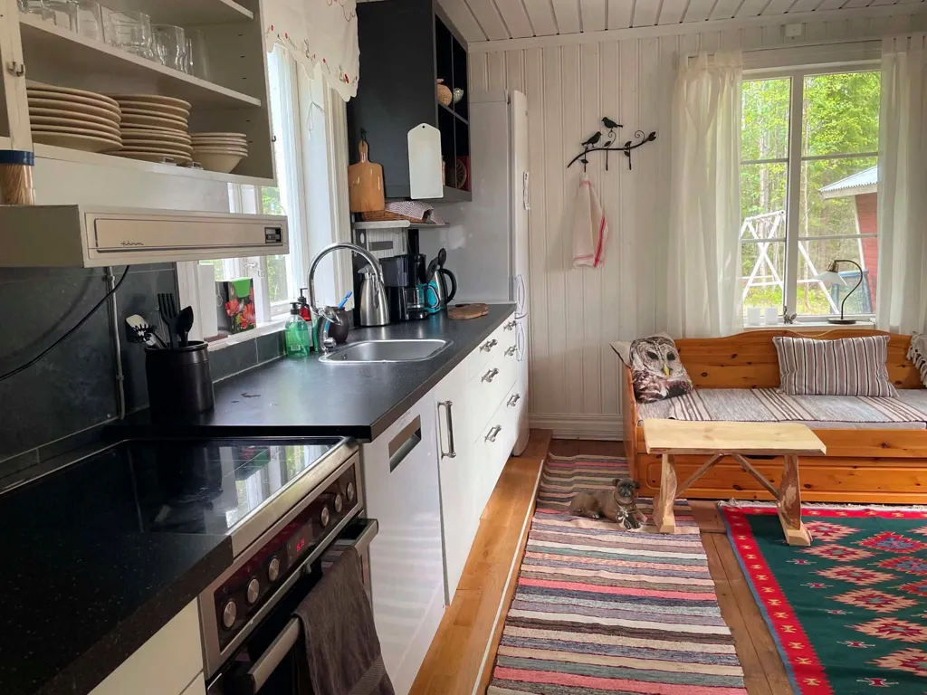 Cucina - Charming Cottage with Garden in Båtvik