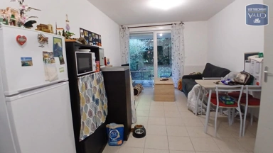 Köök - 2-Bedroom Flat with Terrace in Fléac