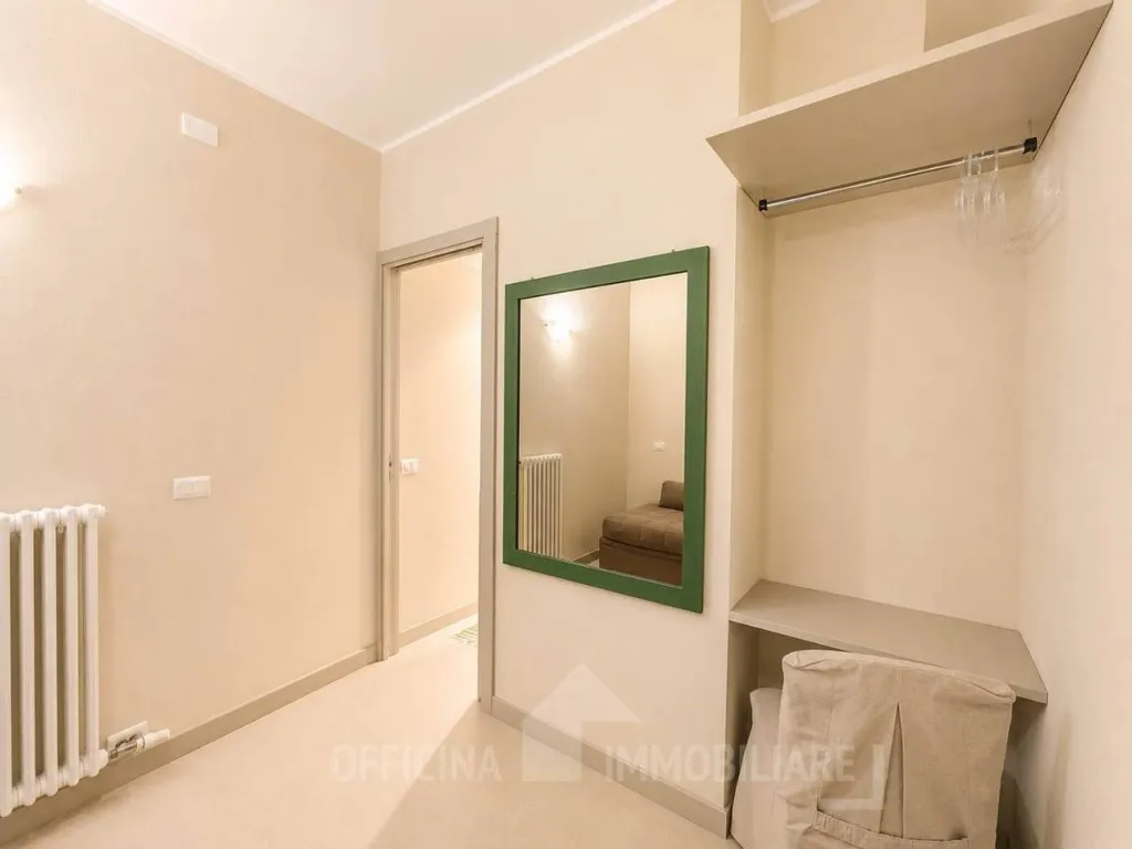 Esik - Rustic Lake View Apartment in Musso