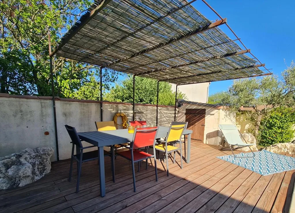 Terrace - Renovated House with Pool in Quiet Cul-de-sac