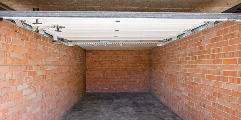 Garage - Appartement Rénové avec Garage à Lier